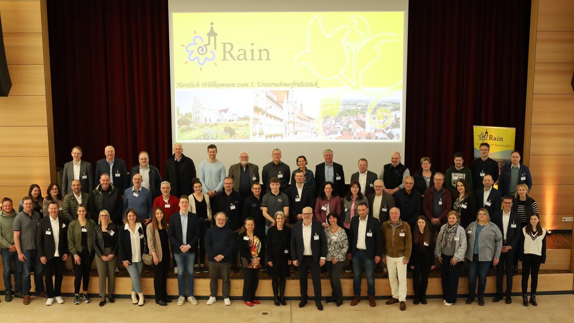 Sechstes Unternehmerfrühstück der Stadt Rain im Schulzentrum