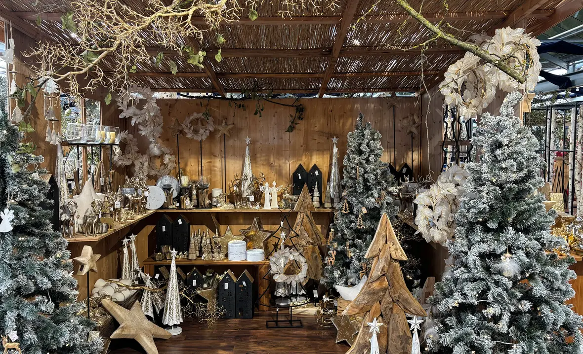 Weihnachtsmarkt im Dehner Blumenpark Rain am Lech.