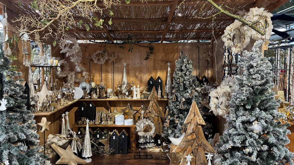 Weihnachtsmarkt im Dehner Blumenpark Rain am Lech.