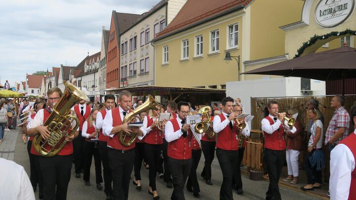 Freizeit zwischen Donau, Lech und an der Romantischen Straße Stadt