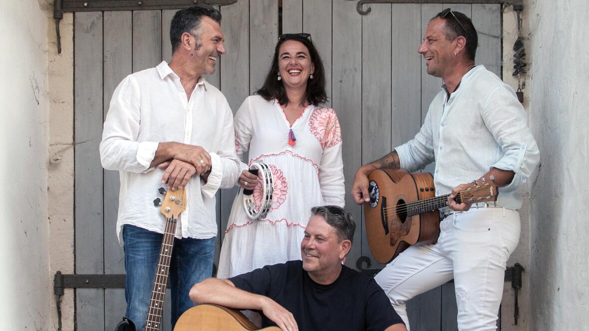 Die Band "bulletproof"