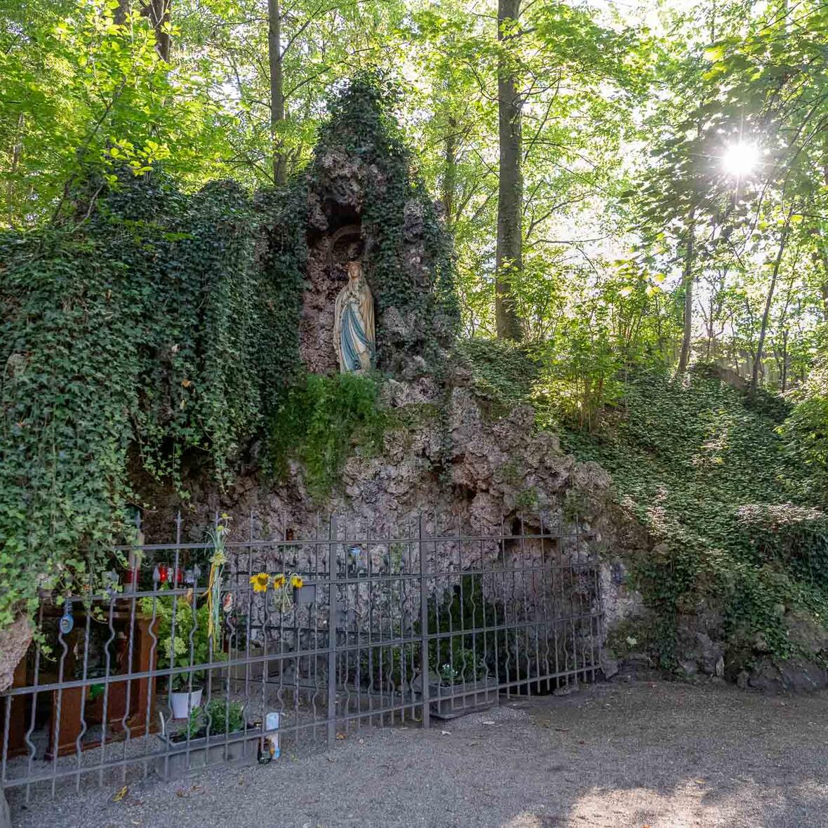 Grotte in Rain am Lech