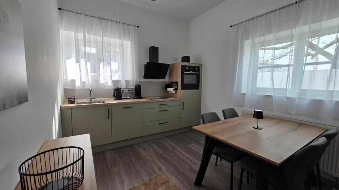 Küchenbereich im Hideaway "Alte Post" in Rain