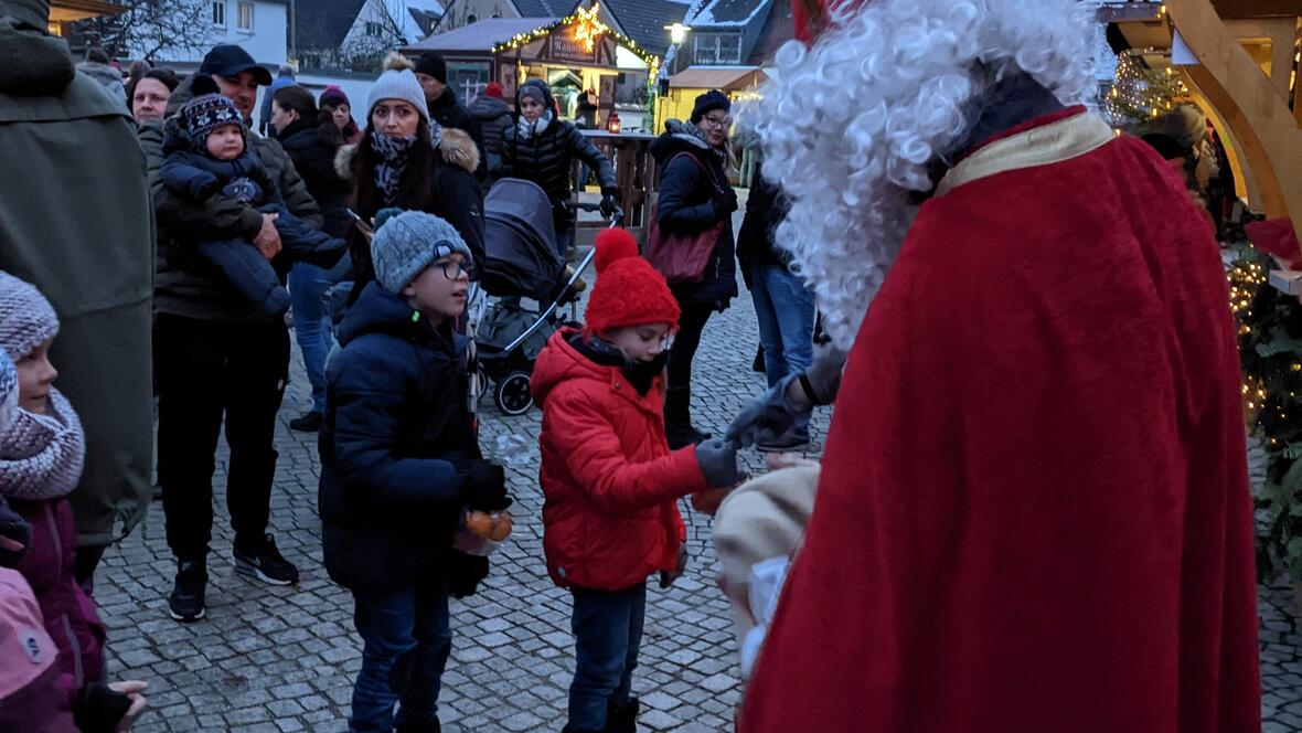 Nikolaus an der Schlossweihnacht