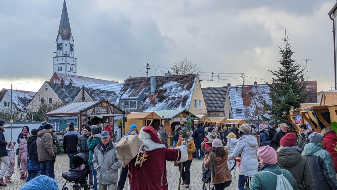 schlossweihnacht-rain-weihnachtsmann-wir-aus-rain