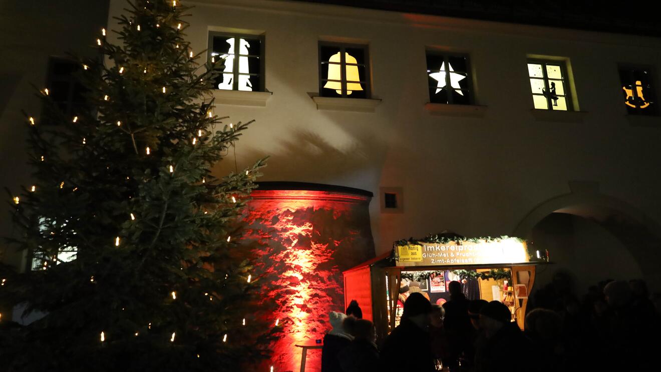 Weihnachtsbaum an der Schlossweihnacht