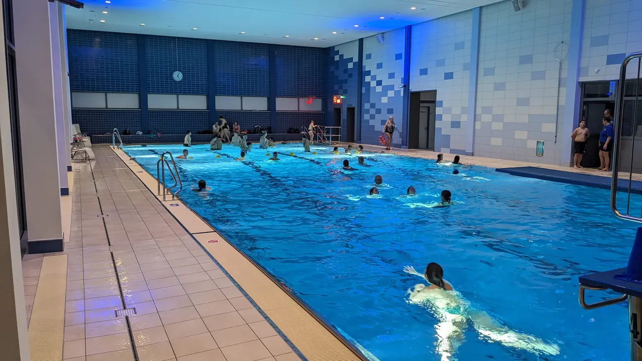hallenbad-rain-c-stadt-rain-quirin-neher11
